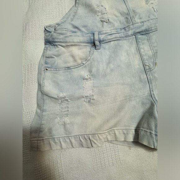 Overalls - Picture 9 of 11